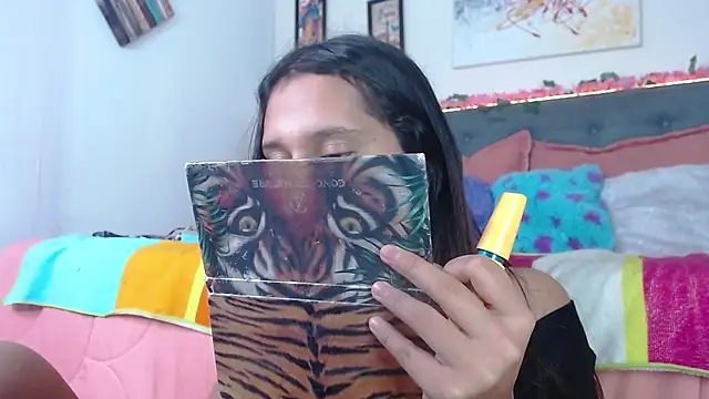 valentini villa online show from 10/25/25, 07:41