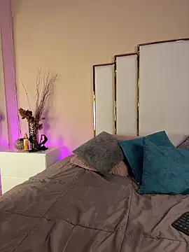 Alexandraa Gomez online show from 10/09/25, 08:40