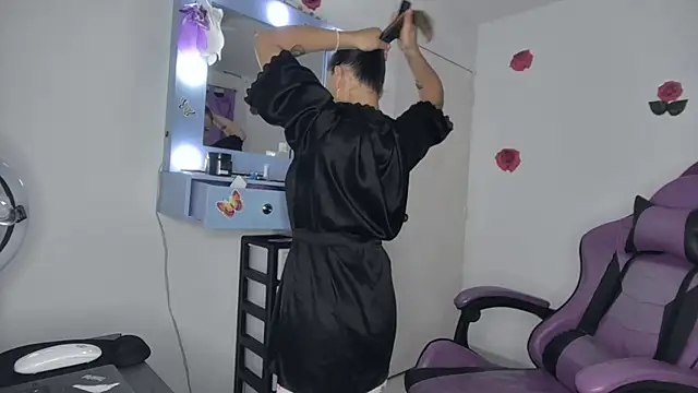 soffy rosses online show from 05/05/26, 01:57