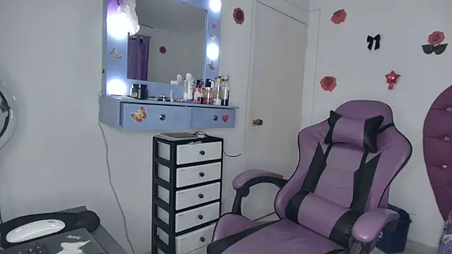soffy rosses online show from 06/15/26, 02:03