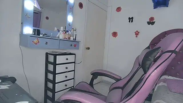 soffy rosses online show from 07/27/26, 01:56
