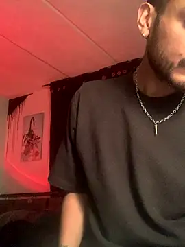 Snapshot of malek_xarx_ chatting on 10/07/25, 02:42 malek xarx online show from 10/07/25, 02:42