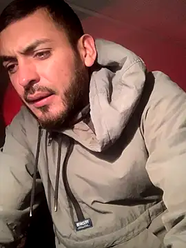 Snapshot of malek_xarx_ chatting on 10/10/25, 01:37 malek xarx online show from 10/10/25, 01:37