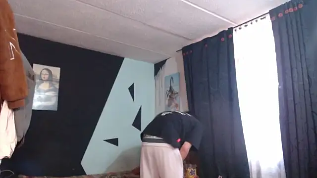 Snapshot of malek_xarx_ chatting on 10/19/25, 10:10 malek xarx online show from 10/19/25, 10:10