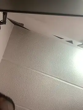 Snapshot of malek_xarx_ chatting on 10/22/25, 07:02 malek xarx online show from 10/22/25, 07:02