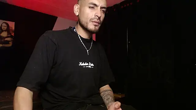 Snapshot of malek_xarx_ chatting on 10/24/25, 02:08 malek xarx online show from 10/24/25, 02:08