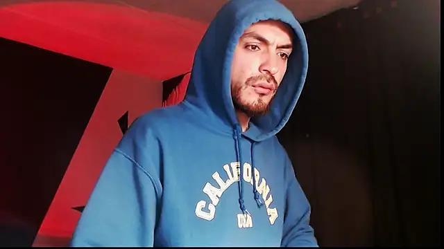 Snapshot of malek_xarx_ chatting on 11/08/25, 09:09 malek xarx online show from 11/08/25, 09:09