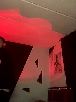 Snapshot of malek_xarx_ chatting on 11/14/25, 02:10 malek xarx online show from 11/14/25, 02:10