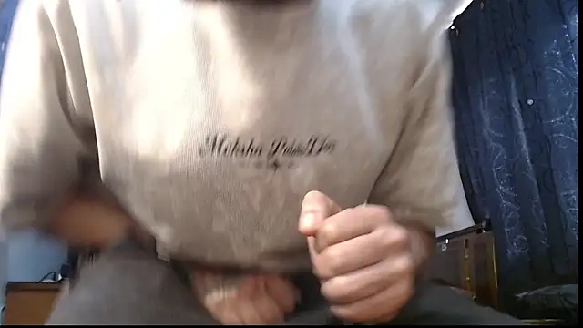 Snapshot of malek_xarx_ chatting on 11/16/25, 06:46 malek xarx online show from 11/16/25, 06:46