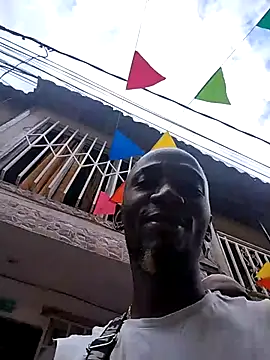 Snapshot of Jhoan_Simply chatting on 12/17/25, 08:59 Jhoan Simply online show from 12/17/25, 08:59