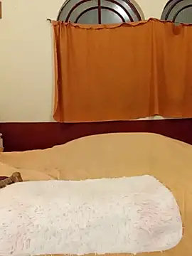 Snapshot of BlanquitaMexicana chatting on 10/17/25, 12:47 BlanquitaMexicana online show from 10/17/25, 12:47