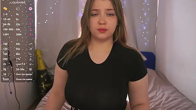 CuteSharloti online show from 05/27/26, 04:04