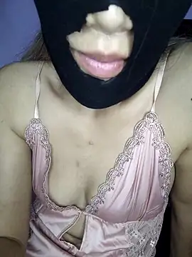 Maya 6 online show from 09/25/25, 08:23