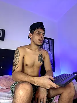 Snapshot of Luke_Stone chatting on 11/10/25, 09:14 Luke Stone online show from 11/10/25, 09:14