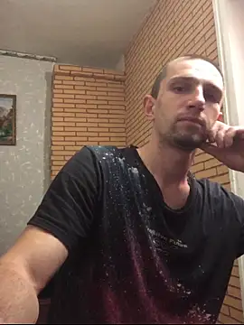 Snapshot of Alexilon chatting on 11/11/25, 01:11 Alexilon online show from 11/11/25, 01:11