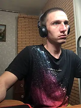 Snapshot of Alexilon chatting on 11/24/25, 05:01 Alexilon online show from 11/24/25, 05:01