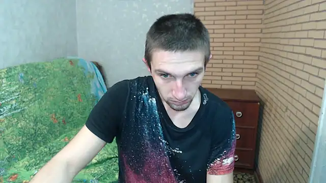 Snapshot of Alexilon chatting on 12/16/25, 11:04 Alexilon online show from 12/16/25, 11:04