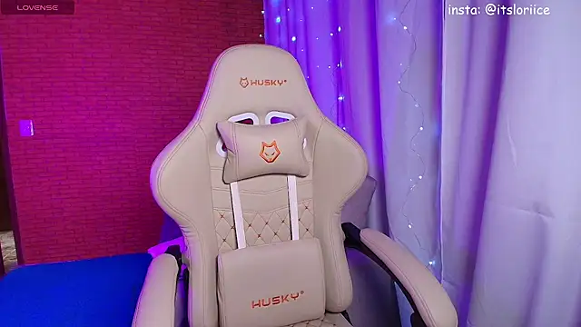 Miss-Brazil online show from 07/13/26, 04:10