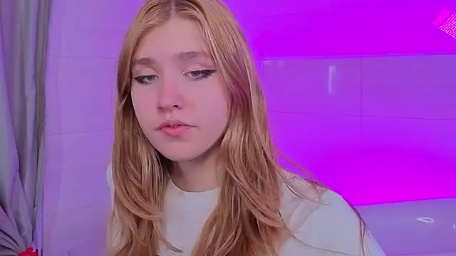 Snapshot of Iris_Rain chatting on 12/16/25, 09:25 Iris Rain online show from 12/16/25, 09:25