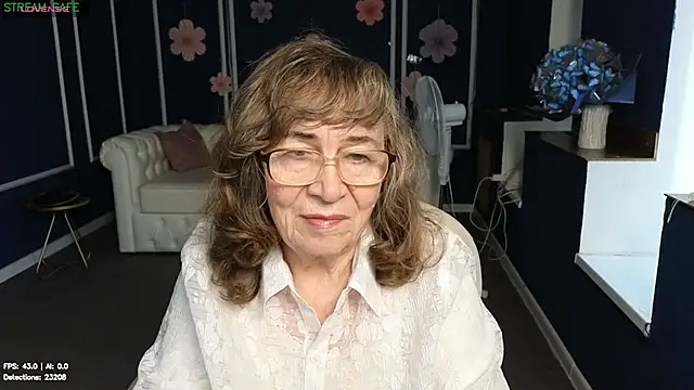Betty Brick online show from 07/13/26, 01:25