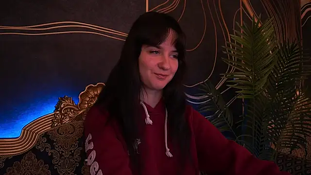 Snapshot of BerryDiva chatting on 12/02/25, 09:10 BerryDiva online show from 12/02/25, 09:10