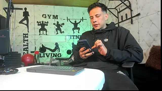 Dustin Sonne online show from 06/12/26, 03:38