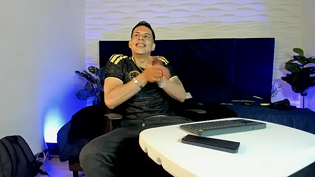 Dustin Sonne online show from 07/04/26, 03:13