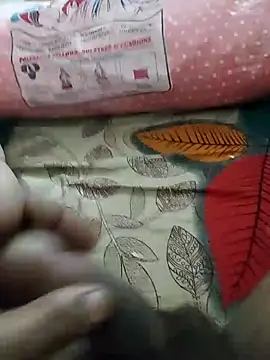 Snapshot of desiboyarya chatting on 10/13/25, 05:35 desiboyarya online show from 10/13/25, 05:35