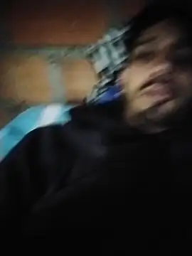 Snapshot of ashtoncooperr chatting on 10/31/25, 12:39 ashtoncooperr online show from 10/31/25, 12:39