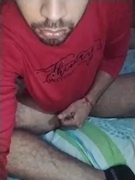 Snapshot of ashtoncooperr chatting on 11/16/25, 11:49 ashtoncooperr online show from 11/16/25, 11:49