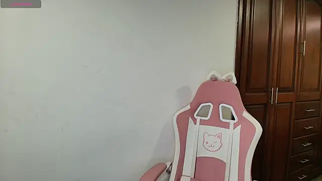 Aleecandrews online show from 10/15/25, 07:14