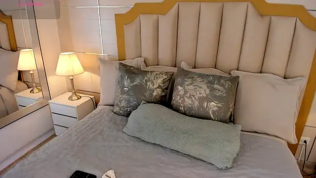 Snapshot of MaddieParker chatting on 11/07/25, 07:36 MaddieParker online show from 11/07/25, 07:36