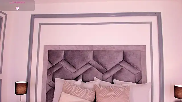 Snapshot of MaddieParker chatting on 11/29/25, 12:08 MaddieParker online show from 11/29/25, 12:08