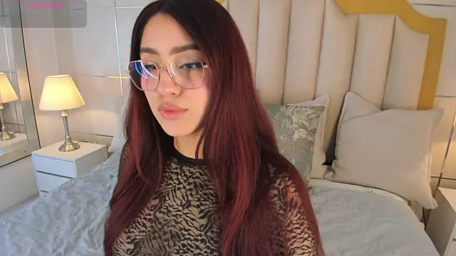 Snapshot of MaddieParker chatting on 11/30/25, 08:35 MaddieParker online show from 11/30/25, 08:35