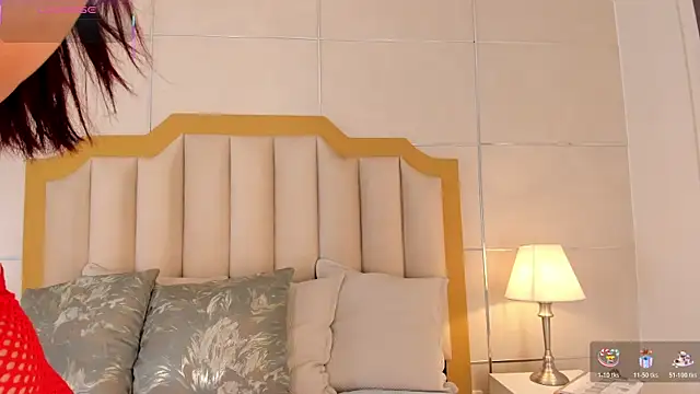 Snapshot of MaddieParker chatting on 12/04/25, 07:11 MaddieParker online show from 12/04/25, 07:11