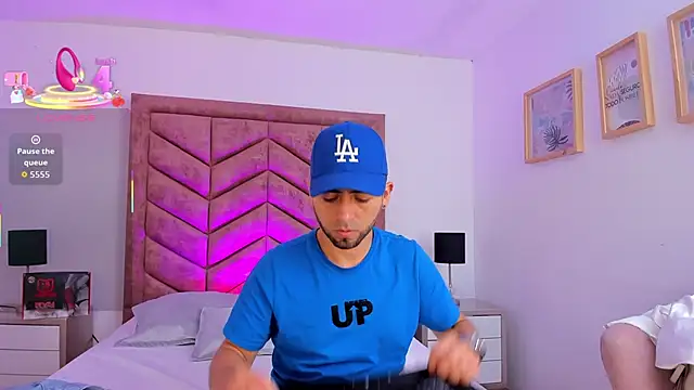 Snapshot of Lushian_ chatting on 10/02/25, 02:02 Lushian online show from 10/02/25, 02:02