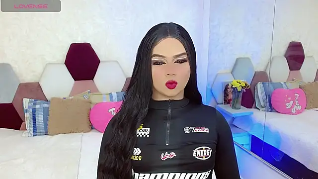 kushina uzumaki75 online show from 11/06/25, 03:51