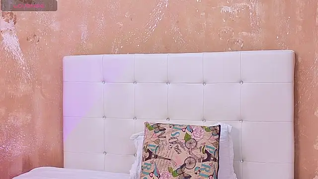 Marthina online show from 06/06/26, 03:17