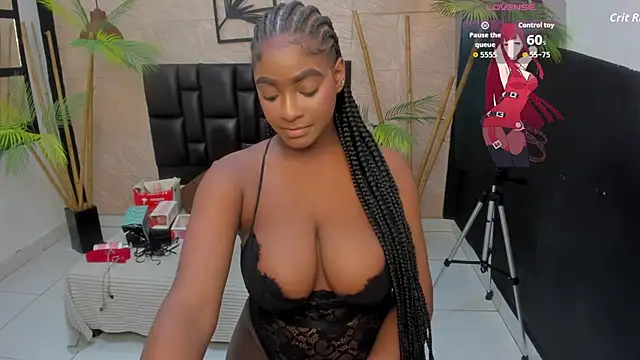 Snapshot of alana_bonny chatting on 10/28/25, 12:30 alana bonny online show from 10/28/25, 12:30