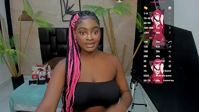 Snapshot of alana_bonny chatting on 11/24/25, 01:00 alana bonny online show from 11/24/25, 01:00