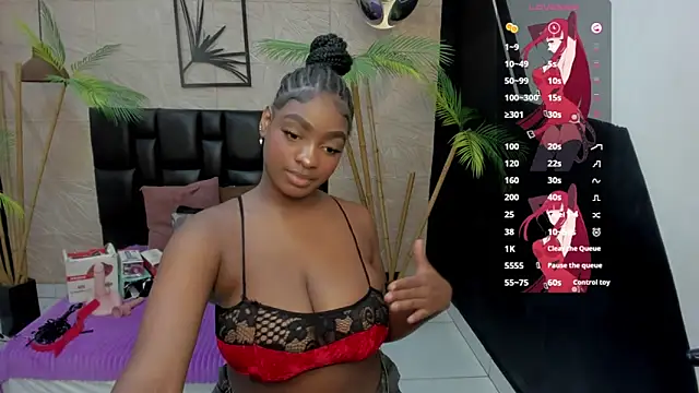 Snapshot of alana_bonny chatting on 12/18/25, 12:33 alana bonny online show from 12/18/25, 12:33