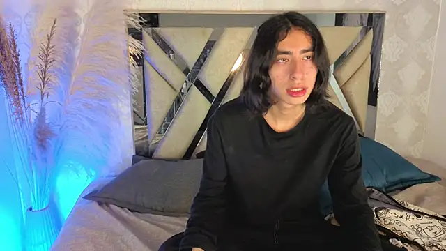 ryo light online show from 05/11/26, 12:27