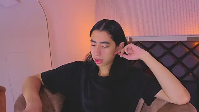 ryo light online show from 06/18/26, 04:02