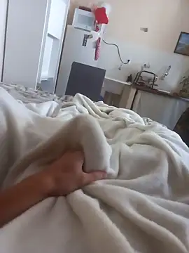 Snapshot of Ruivinh0 chatting on 09/28/25, 12:54 Ruivinh0 online show from 09/28/25, 12:54