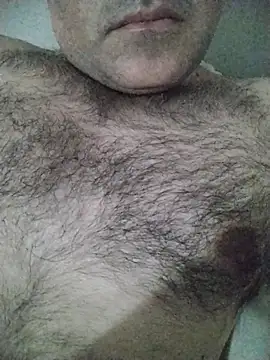 Snapshot of LeoMaduroSP chatting on 10/29/25, 05:31 LeoMaduroSP online show from 10/29/25, 05:31