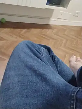 Snapshot of LeoMaduroSP chatting on 11/07/25, 01:05 LeoMaduroSP online show from 11/07/25, 01:05