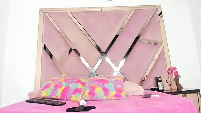 Akiraht online show from 09/26/25, 08:46