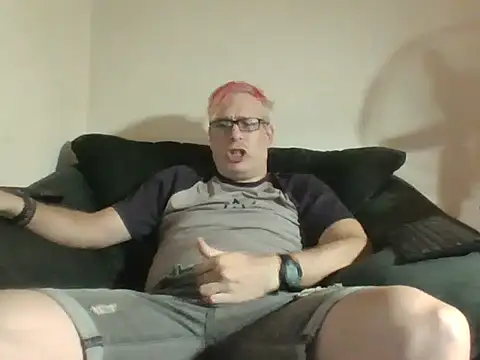 Snapshot of nerdy6 chatting on 10/08/25, 03:37 nerdy6 online show from 10/08/25, 03:37