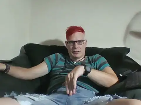 Snapshot of nerdy6 chatting on 10/12/25, 06:45 nerdy6 online show from 10/12/25, 06:45