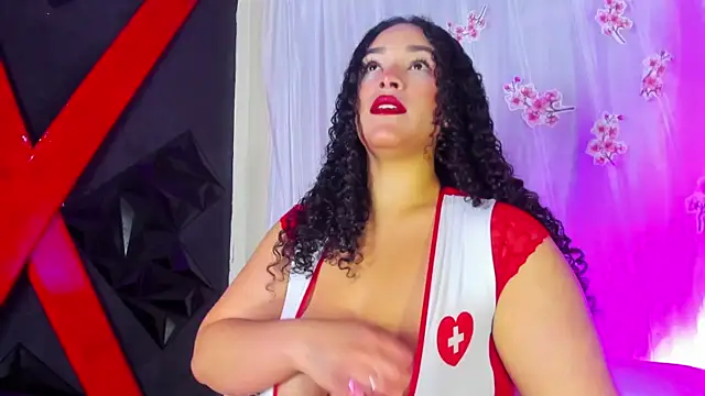 ivonne diaz1 online show from 06/25/26, 08:13